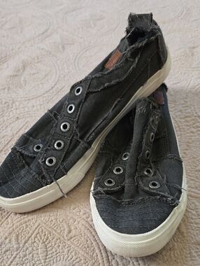 Blowfish Malibu Dark Grey Slip-On Canvas Sneakers with White Sole